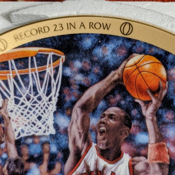 Michael Jordan collectors edition plate (1997) - Picture 3 of 8